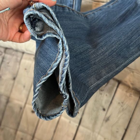 American Eagle Stretch Slightly distressed Artist Jeans size 12 - Picture 5 of 14